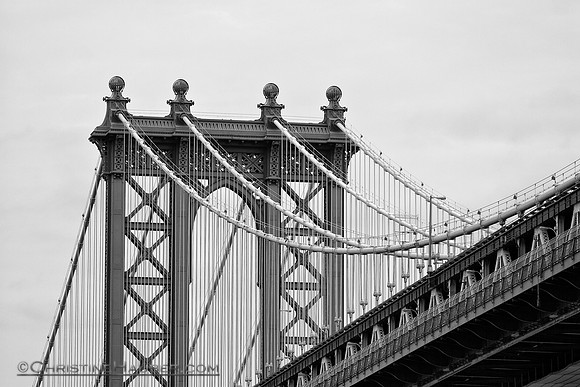 Manhattan Bridge, New York City.